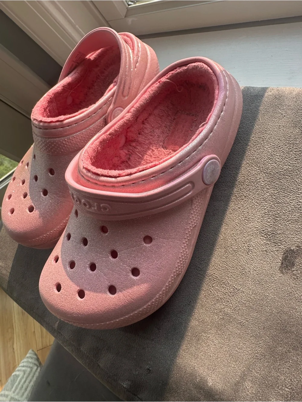 Crocs Kids Pink Glitter Fuzz Lined Classic Clog Shoes Size C12